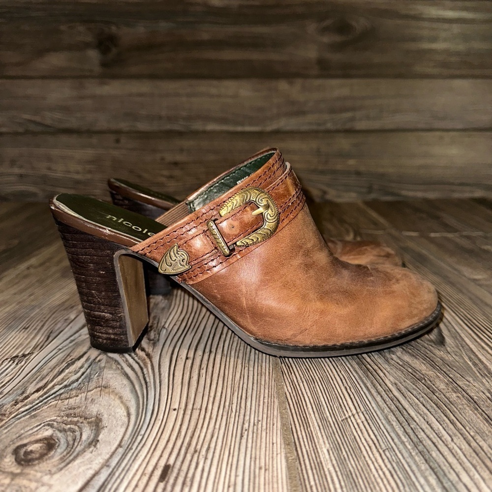 Nicole Frisco Brown Leather Mules with Gold Accents Block heel Slip-On 7.5